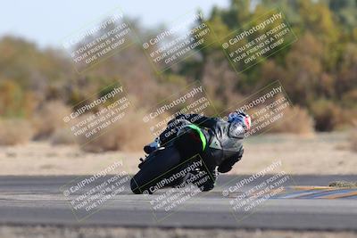 media/Dec-18-2022-SoCal Trackdays (Sun) [[8099a50955]]/Turn 7 Backside (1125am)/